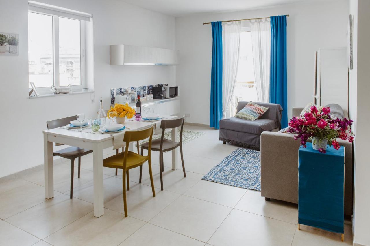 Sliema, Villa Savoia Luxury Apartment For 5 Guests Gzira Extérieur photo