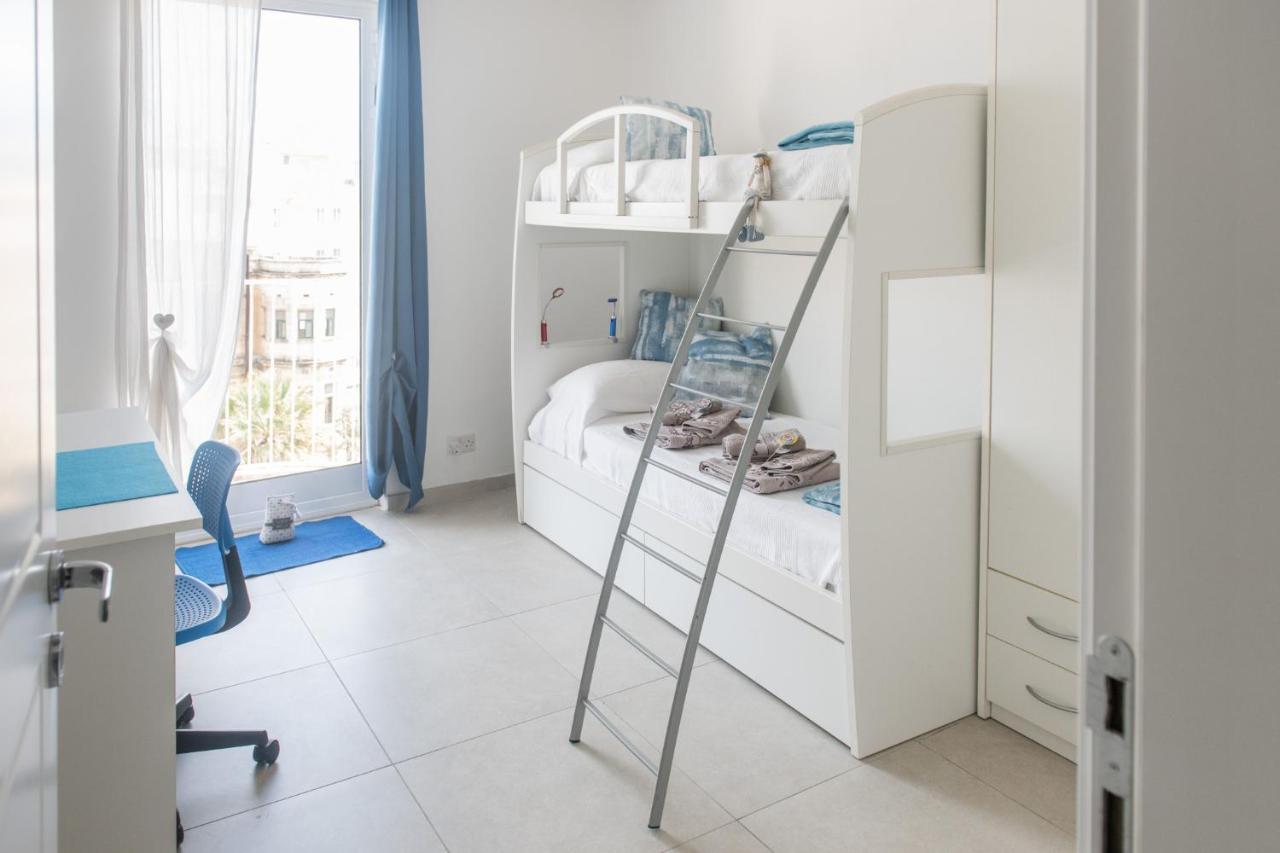 Sliema, Villa Savoia Luxury Apartment For 5 Guests Gzira Extérieur photo